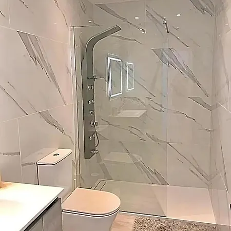 Casa Bellevue Atlantic View - 2 Bed 아파트